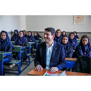 حضور وزیر ارتباطات در آیین آغاز سال تحصیلی