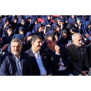 حضور وزیر ارتباطات در آیین آغاز سال تحصیلی